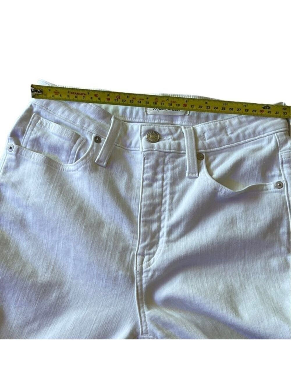 Madewell Curvy High Rise Skinny Jeans in Pure White - Picture 15 of 16